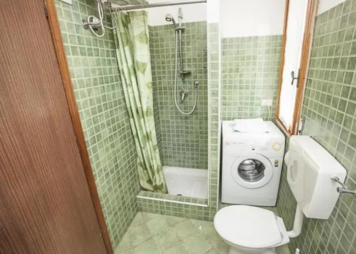 Piano Terra Con Posto Auto Apartamento